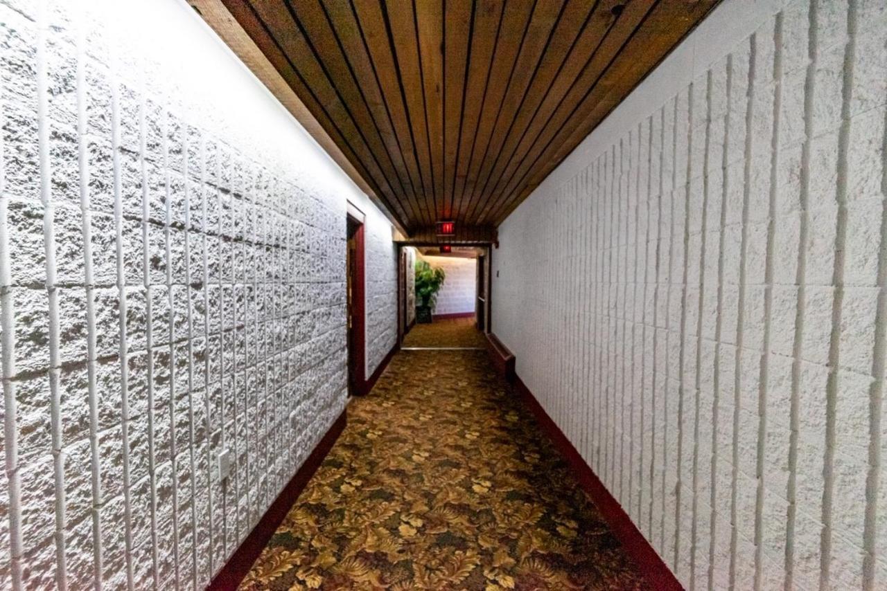 Vegreville Garden Inn מראה חיצוני תמונה
