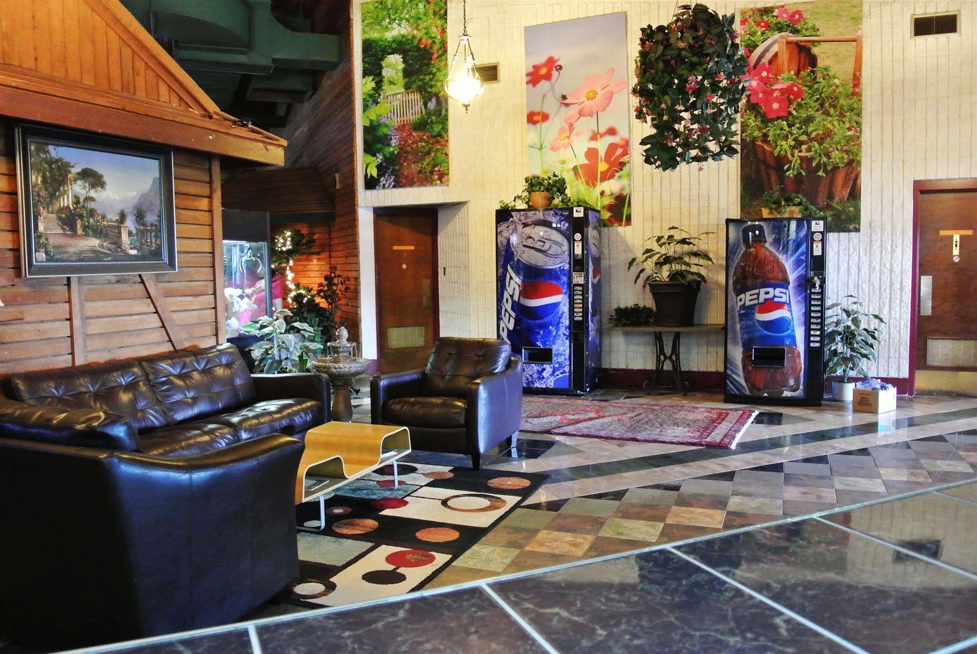 Vegreville Garden Inn מראה חיצוני תמונה