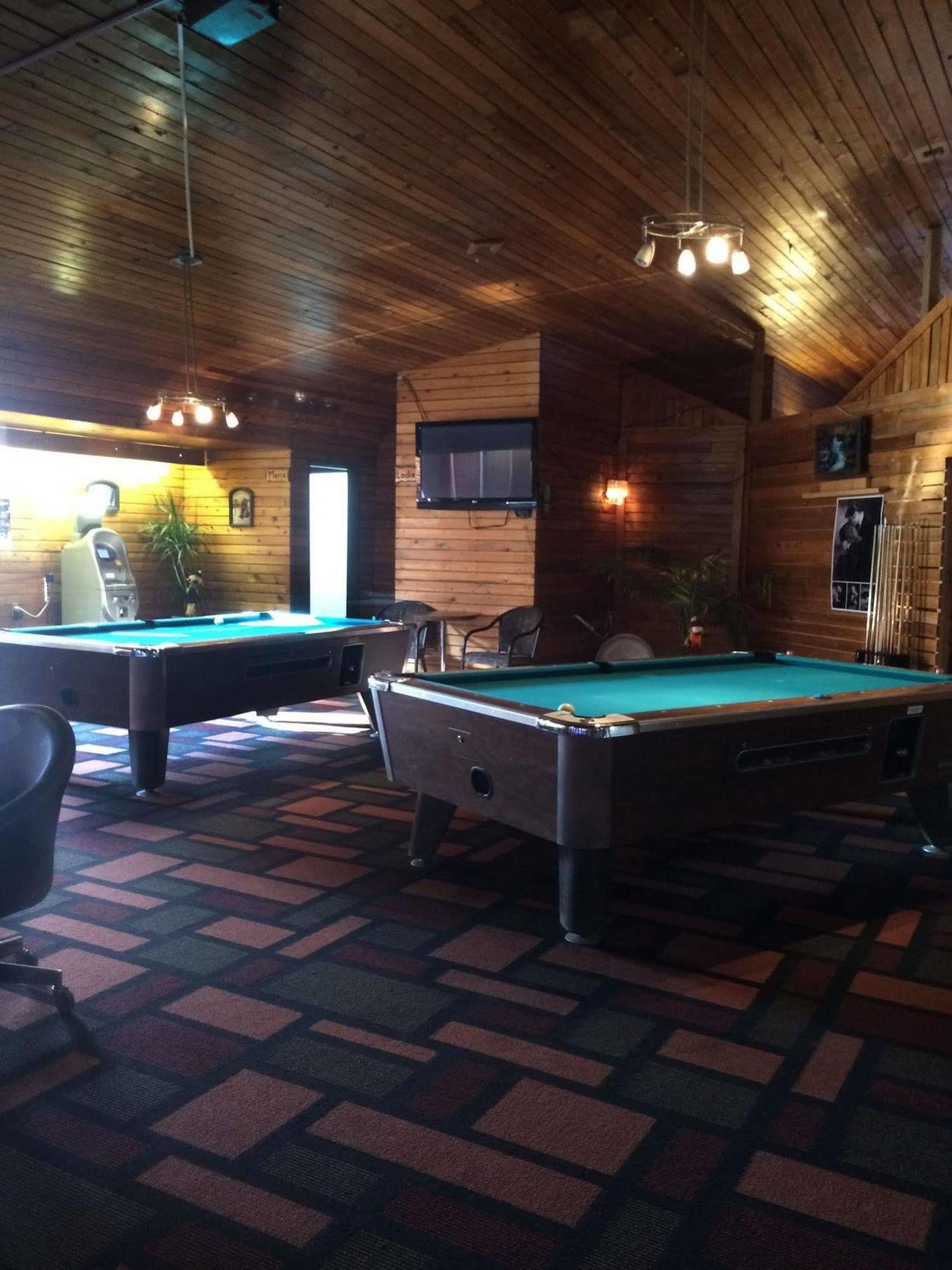 Vegreville Garden Inn מראה חיצוני תמונה